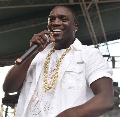 Akon’s full name is Aliaune Damala Bouga Time Puru Nacka Lu Lu Lu Badara Akon Thiam, phew! Recently, someone googled his full name and shared the …